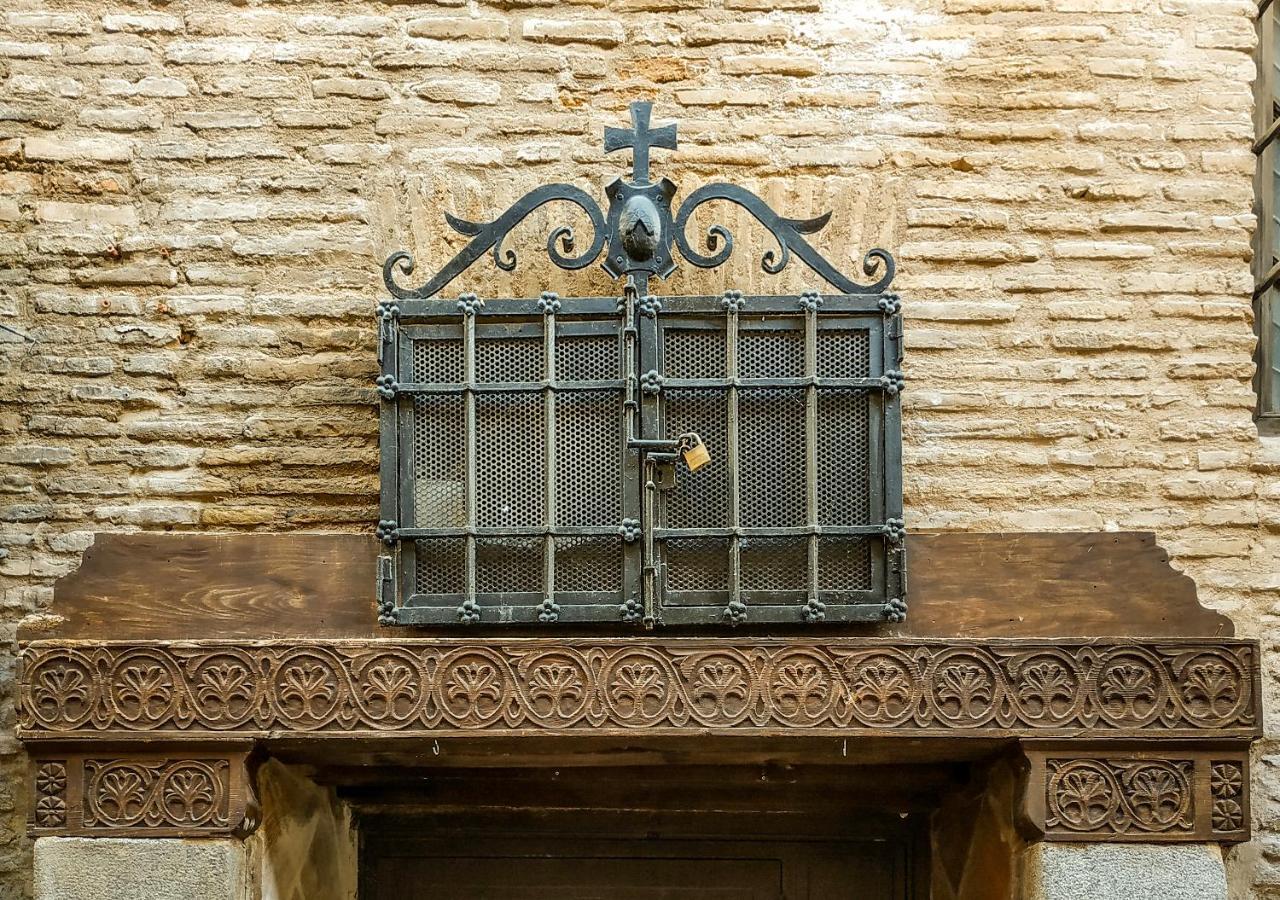 Tres Lunas Toledo Bagian luar foto